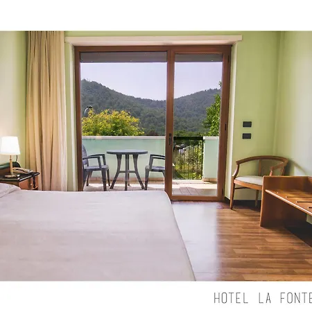 La Fonte Hotel Ome Exterior foto